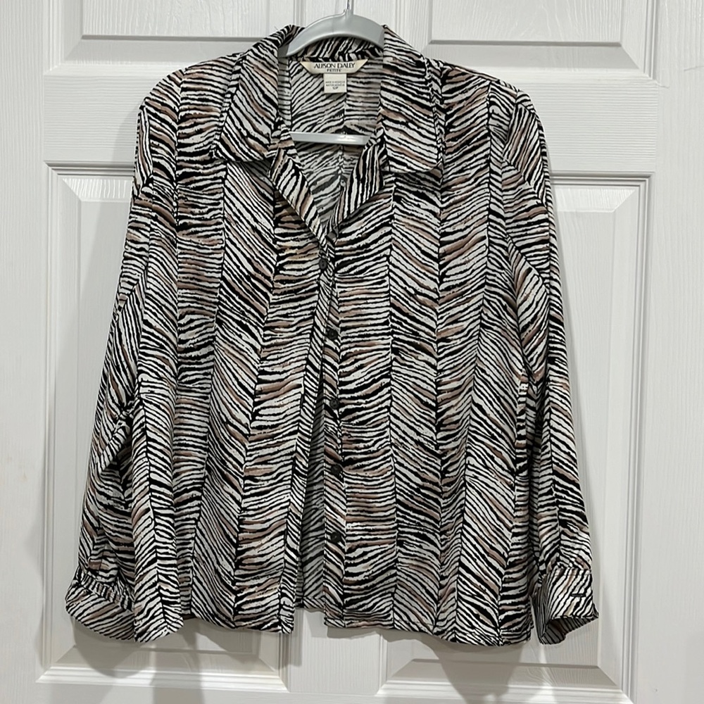 Allison Daily Petite Tiger 🐅 Stripe Blouse